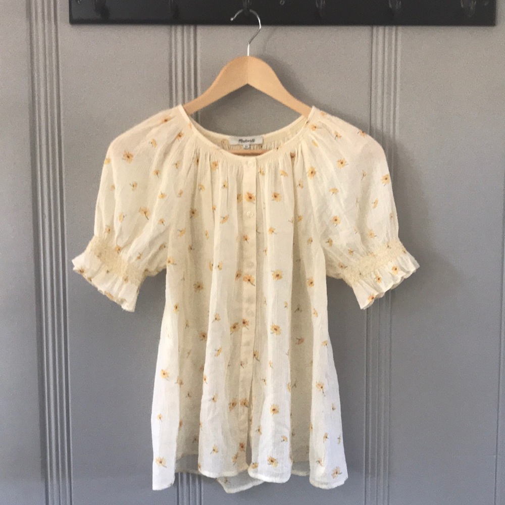 Madewell Smocked Button-Up Top in French Daisies